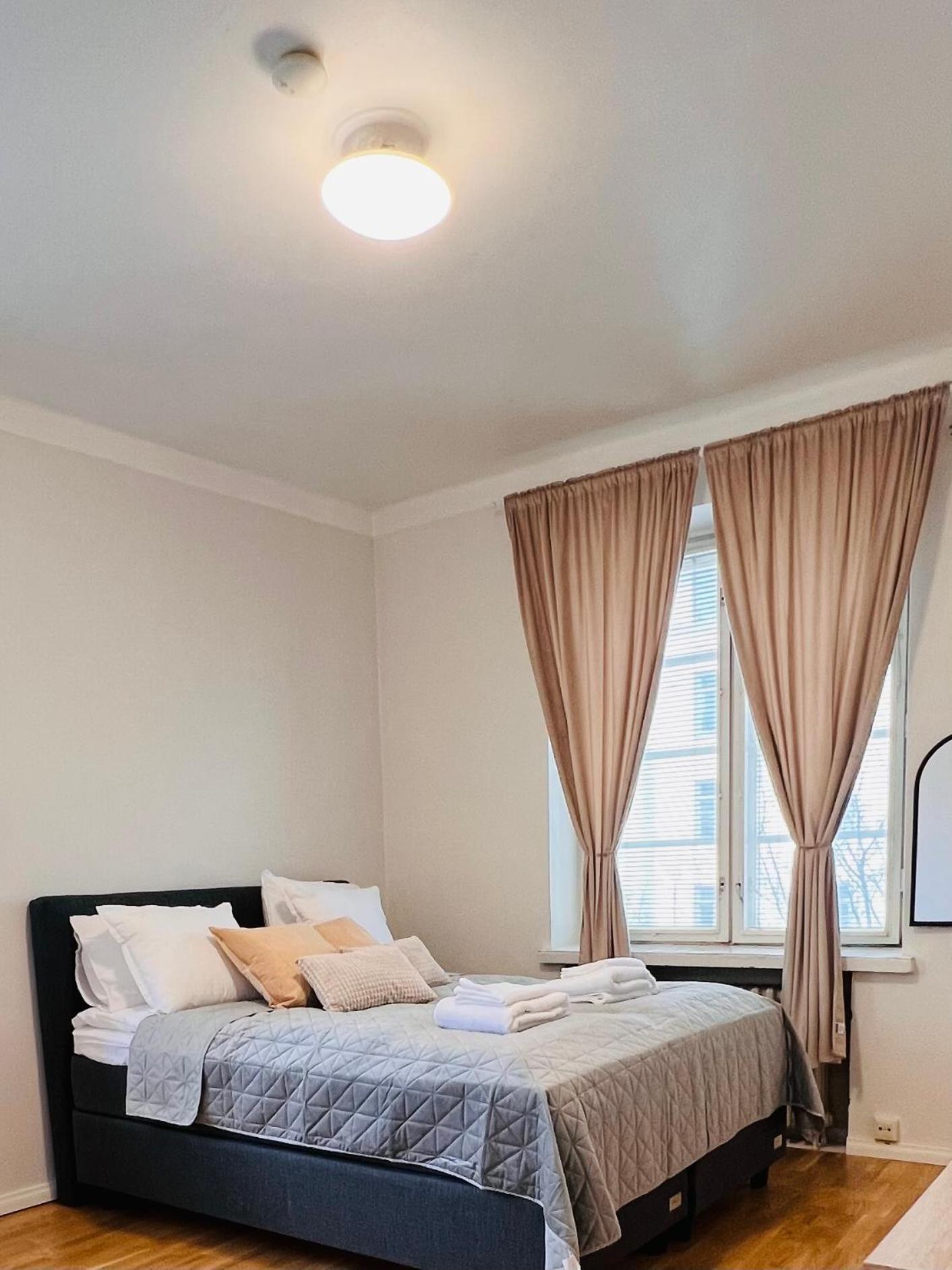 Your Chic Vibrant Airbnb Гельсінкі Екстер'єр фото